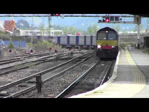 66430 passes Gloucester with the Daventry to Wentloog Tesco train