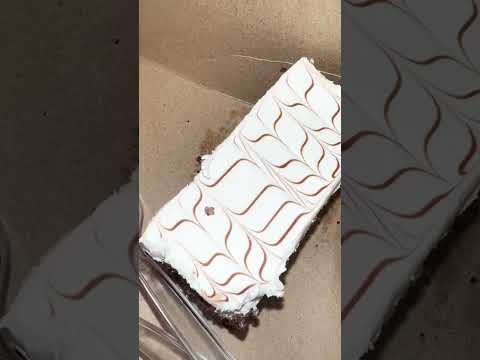 Yummiest mouthwatering cake🍰 🤤