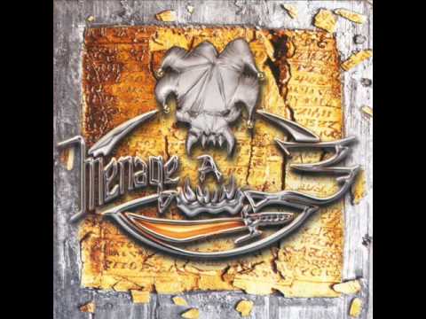 Menage a 3-A la Vie a la Mort