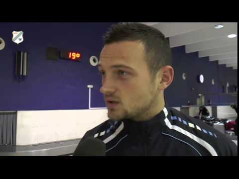 Tomečak nakon slijetanja u Sevillu