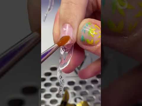 ЗАЧЕМ ОНА ЭТО ДЕЛАЕТ 🤦🏼‍♀️ #ANDRUS #маникюриистоии #shorts