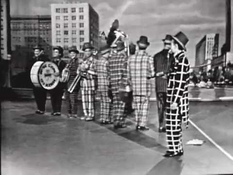 SPIKE JONES: McNamara's Band