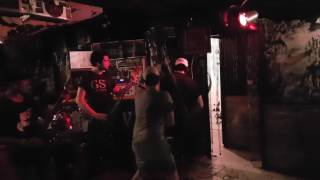 Turn to Dust - (fragmento) Frenopátiko Bar (Vigo) 02/05/2017