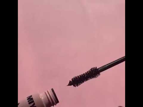 download lagu mp3 mp4 Girl Boss Mascara, download lagu Girl Boss Mascara gratis, unduh video klip Girl Boss Mascara