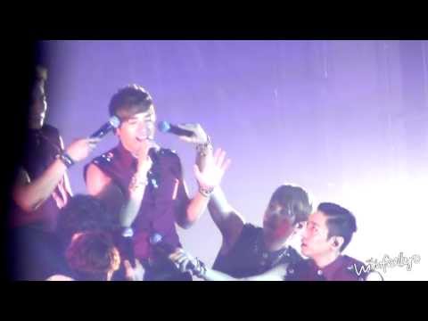 130608 SHINHWA Grand Tour The Classic in Hong Kong - 사랑 노래 (Love Song)