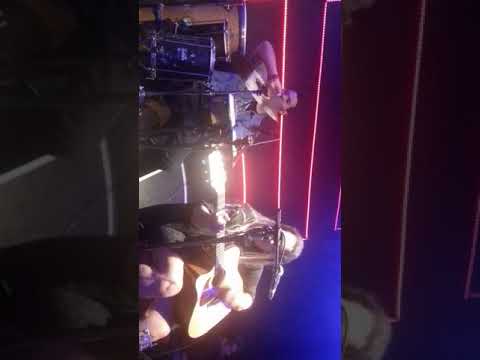 A volta de Maya Rodrigues. os palcos,após  o acidente