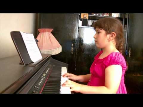 Bianca Dinică - Trompeta răsună (la pian)