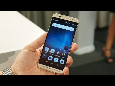 ZTE Axon 7 mini Hands-on: It's Not a Size Difference, Really