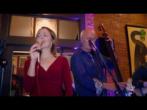 Mom, journalist, jazz singer