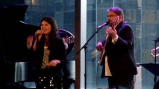 Nikki Yanofsky singing her original song &quot;Cool My Heels&quot;
