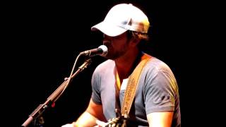 luke bryan performing &quot;everytime i see you&quot;