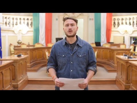 Deputato e consigliere della Lega assente in Comune, il collega del Pd in stile "Chi l'ha visto"