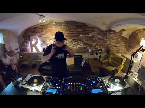 IDA Invites - Newhouse