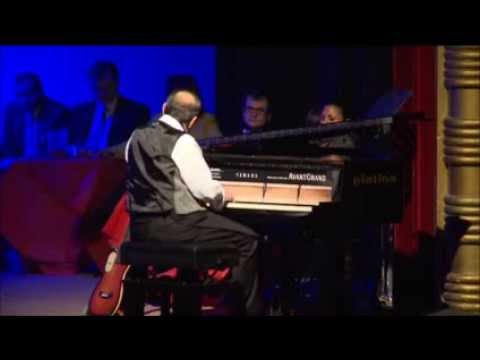 Giorgio Bolognese improvvisa al piano con il pubblico