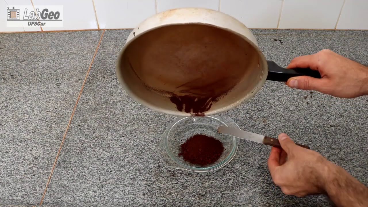 LABGEO - Teor de umidade do solo - Método da Frigideira