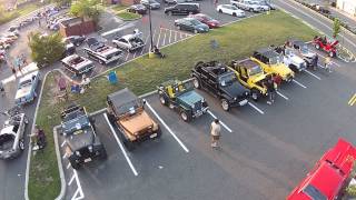 preview picture of video 'Pizza hut car show and Woodbridge, NJ from above'