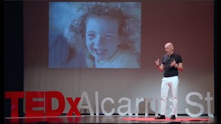 Lo que la sonrisa esconde | Nuko Romero | TEDxAlcarria St