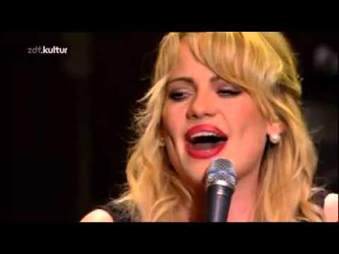 DUFFY - HANGING ON TOO LONG - Live at LSO St.Luke´s