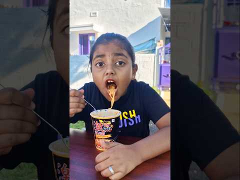 Korean Noodles eating Hack🍜Tom&Jerry 😱DiyaIshwarya #shorts #viralvideo