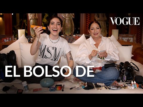 Gloria Estefan y su hija Emily revelan lo que guardan en su bolso | Vogue México y Latinoamérica