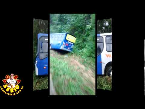 Busão da Miracatiba deita na Estrada da Sama