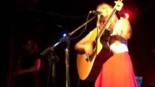 Basia Bulat - Oh my darling (live in Montreal)