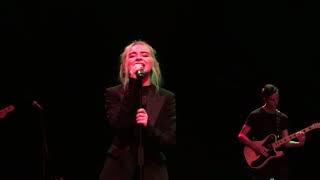 Have Yourself a Merry Little Christmas - Sabrina Carpenter LIVE - Kansas City