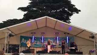 Wendy Matthews: Standing Strong