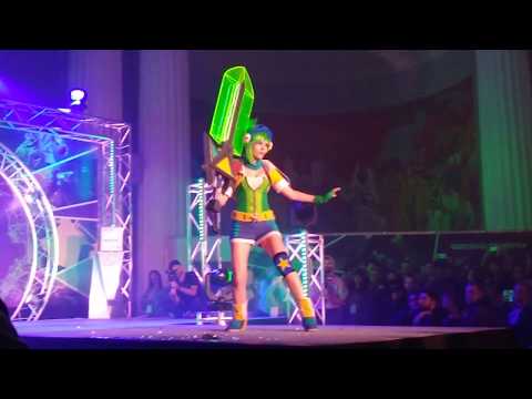 WEGAME 4.0 2018: League of Legends - Arcade Riven - Cosplay