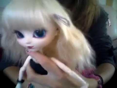 comment ouvrir les yeux d'une pullip