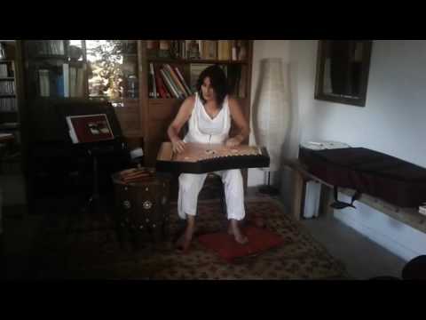 Begoña Olavide   Salterio de Carlos Paniagua, Luthier