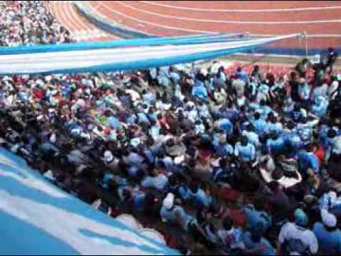 "the strongest 1 - Bolivar 2" Barra: La Vieja Escuela &bull; Club: Bolívar