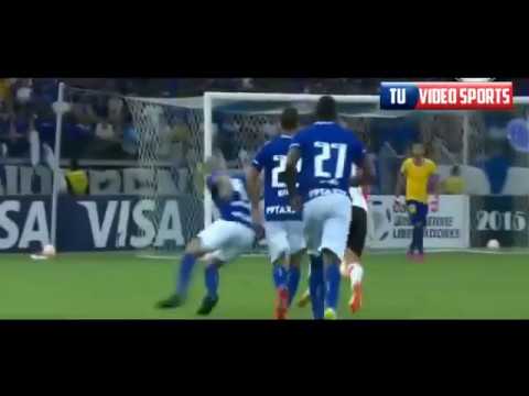 Cruzeiro vs River Plate  (Highlights)