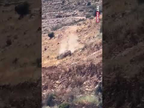 İşgalci İsrailliler, Filistinli işçinin geçim kaynağı olan aracı önce gasp etti, sonra aşağı attı