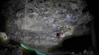 Video thumbnail of Meat Eater, V7. Priest Draw