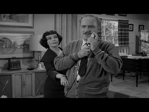 LF0449 : Phyllis Kirk | Pickpocket Scene #1 | The Twilight Zone
