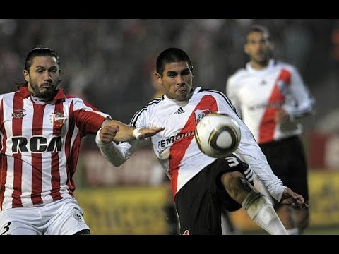 Ex River deja por un tiempo el fútbol y le dona médula a su hermano