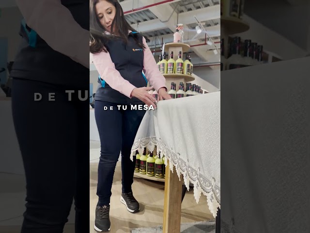 Vídeo relacionado con AMFUN Mantel Desechable, 2 Piezas 137 x 274 cm Mantel Rectangular de Lunares Blancos y Dorados, Manteles Mesa Rectangular, para Bodas, Navidad, Cumpleaños,Banquetes, Fiestas, Picnics