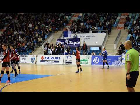 Craiova lupta Craiova - Blue Legion la meciul SCM Craiova - U Cluj