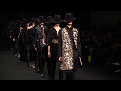 Paris / A.F. Vandevorst Ready-To-Wear Fall/Winter 2012/13 (fashion show)