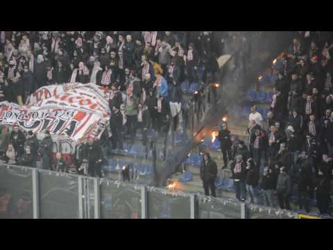 Wisła - Cracovia (10-12-2016) race i pożar w sektorze Cracovii