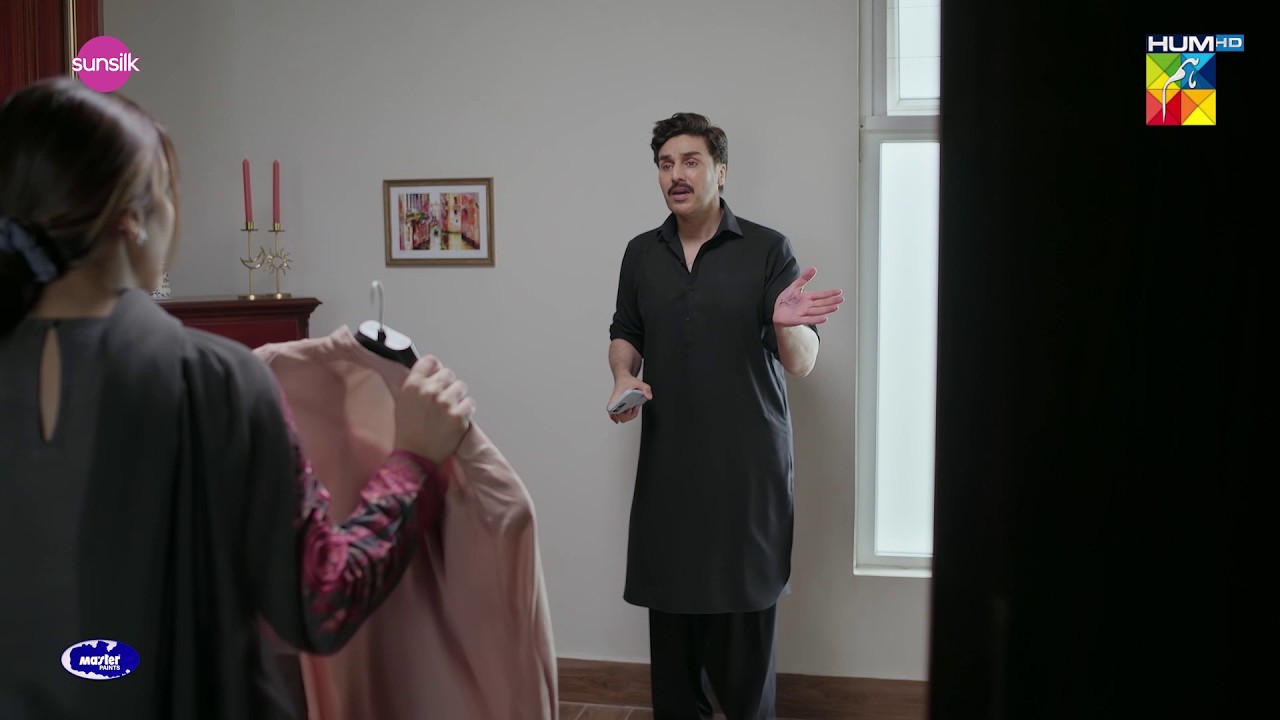 Umer Dekho Aur Hakatein Dekho Apni Bina...!! #aapkiizzat #ahsankhan #pakistanidrama