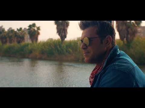 Χρήστος Χολίδης - Πάλι στο σπίτι μου χαράματα (Official Music Video)