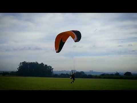 WANDERDRONE FILMA PARAMOTOR EM NINHO DOS CONDORES - NOVA ODESSA-SP  30 DE MAIO 2021