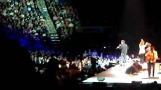 Reba McEntire "I want a cowboy" Live in Tulsa, OK 2010