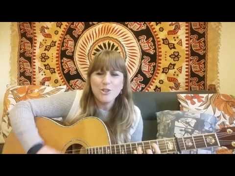 Holly Jukebox #17 - 'Lola' (The Kinks) acoustic cover