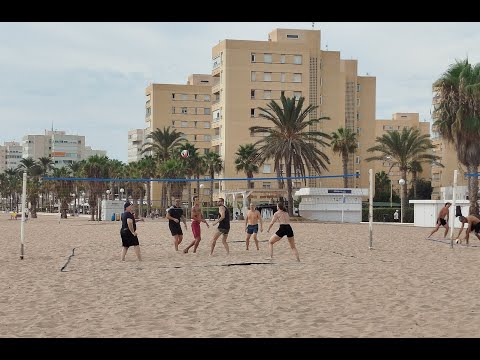 Un domingo de paseo por Urbanova (Alicante)