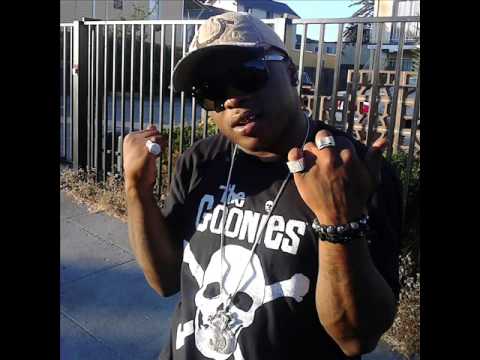 Lil Mikey The Money Boy -" Bout Dat" Ft. Young C'Tha