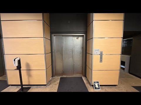 Milwaukee, WI: Modded Elevator at the Marshall Building