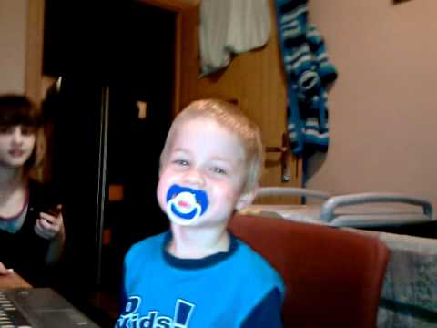 Rafał Kowalewski i krowa